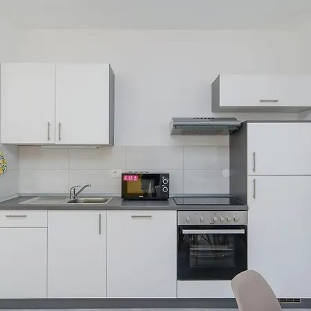Marina Apartment Postira