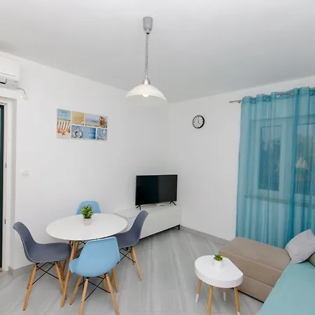 Apartment Marina *